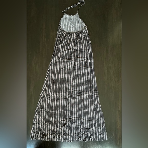 Black and red print halter dress: XS - Picture 5 of 9